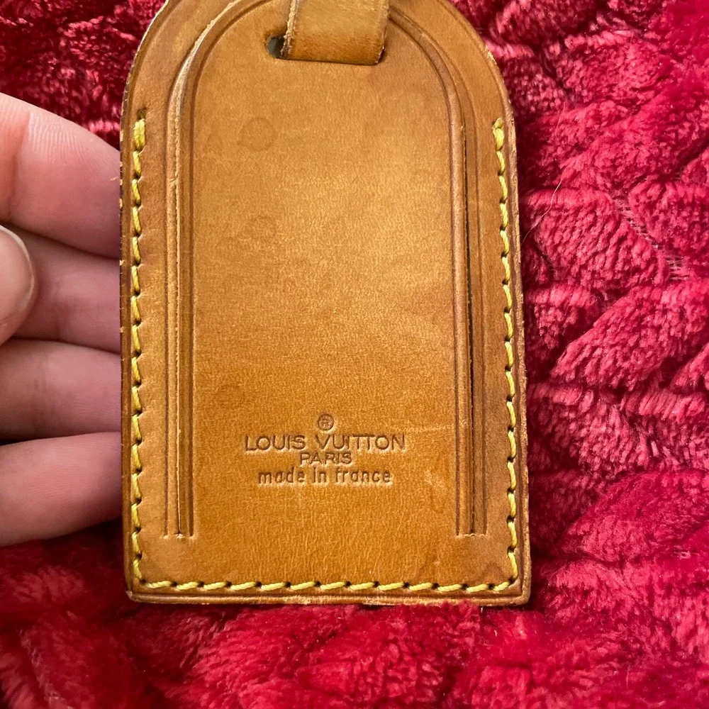 Louis Vuitton Leather Luggage Tag - Picture 3 of 3